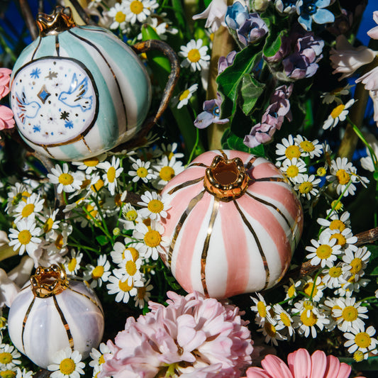 pink with golden line pome Sherie Boutik