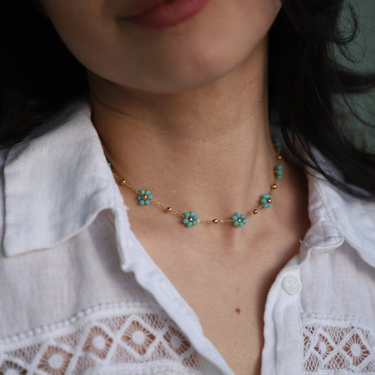Chalcedony flower choker