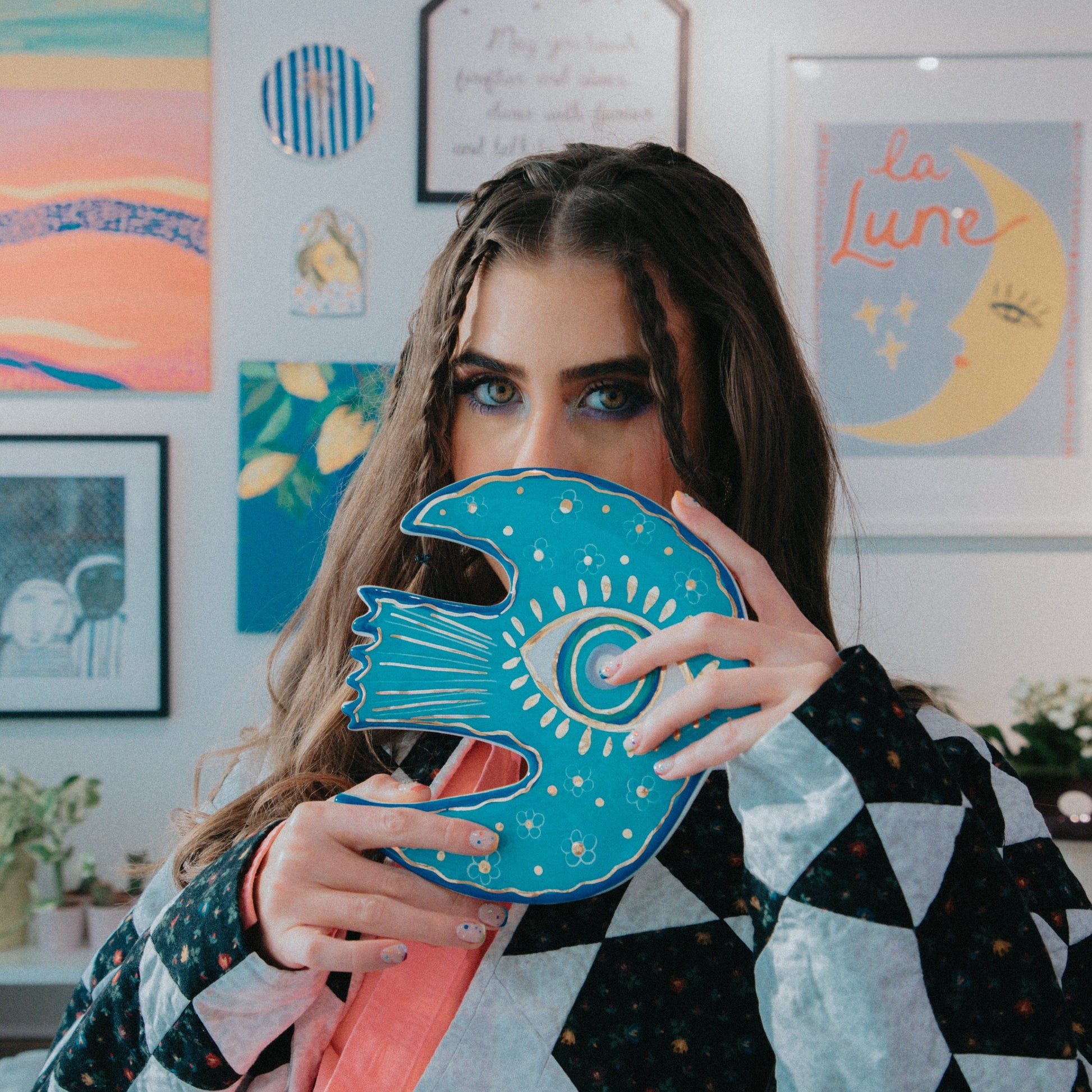 Dove of Light | Lilac Eye Wall Décor Sherie Boutik