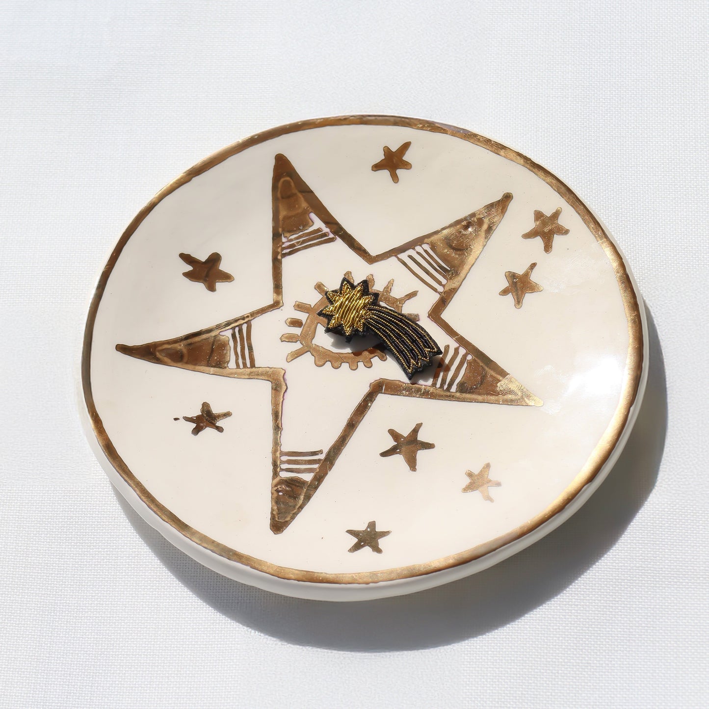 Brooch star waves bullion wire