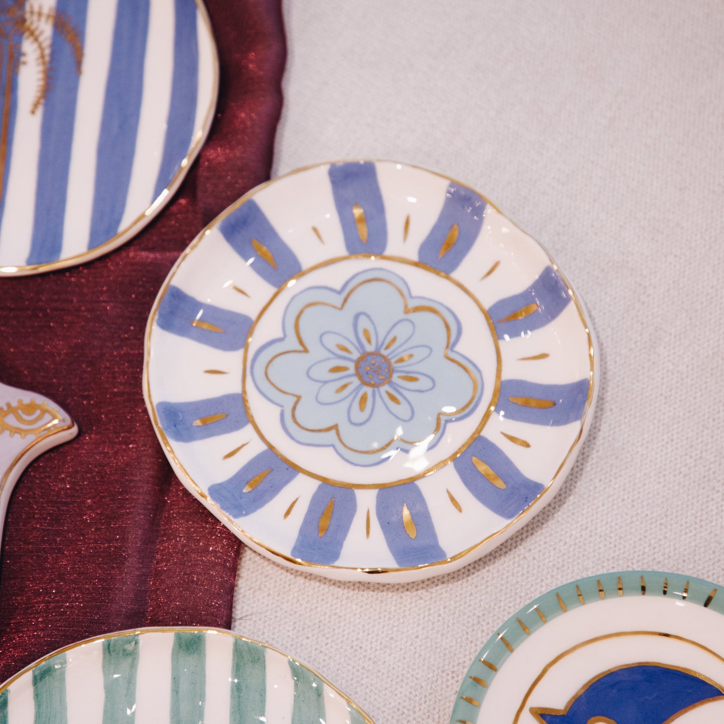 Flower Power | Blue Plate / Wall Dècor Sherie Boutik